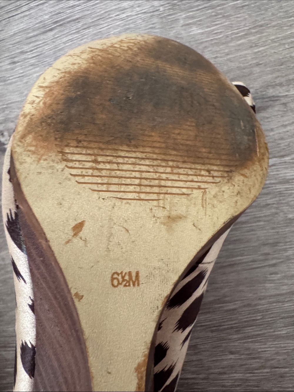 GUESS Leopard-Print Peep-Toe Wedge with Bow - Picture 6 of 9